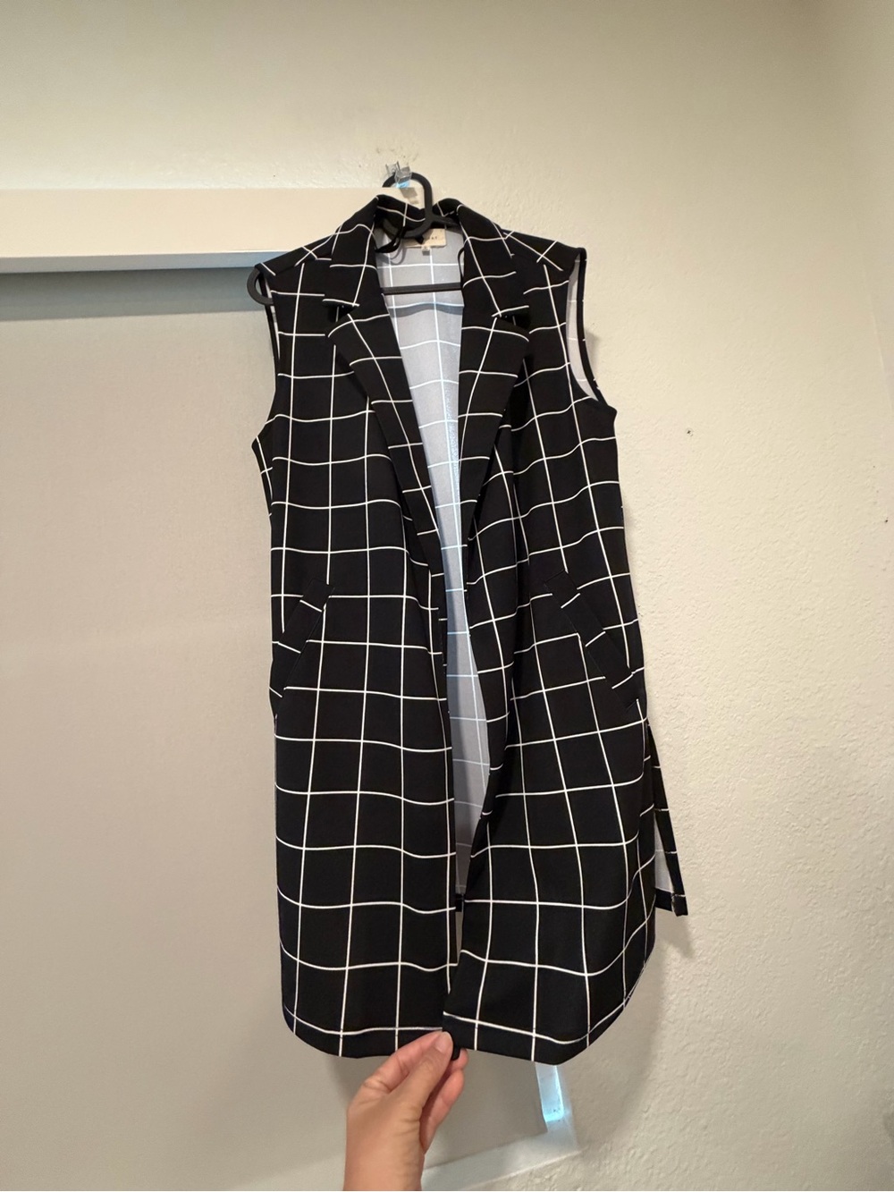 Black Windowpane Sleeveless Blazer